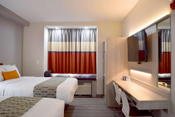 Microtel Inn & Suites by Wyndham Raleigh image 22